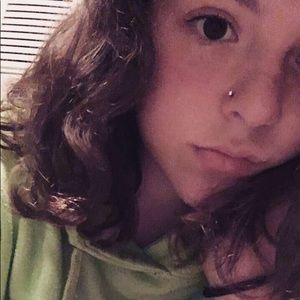 Meet your Posher, Juliette